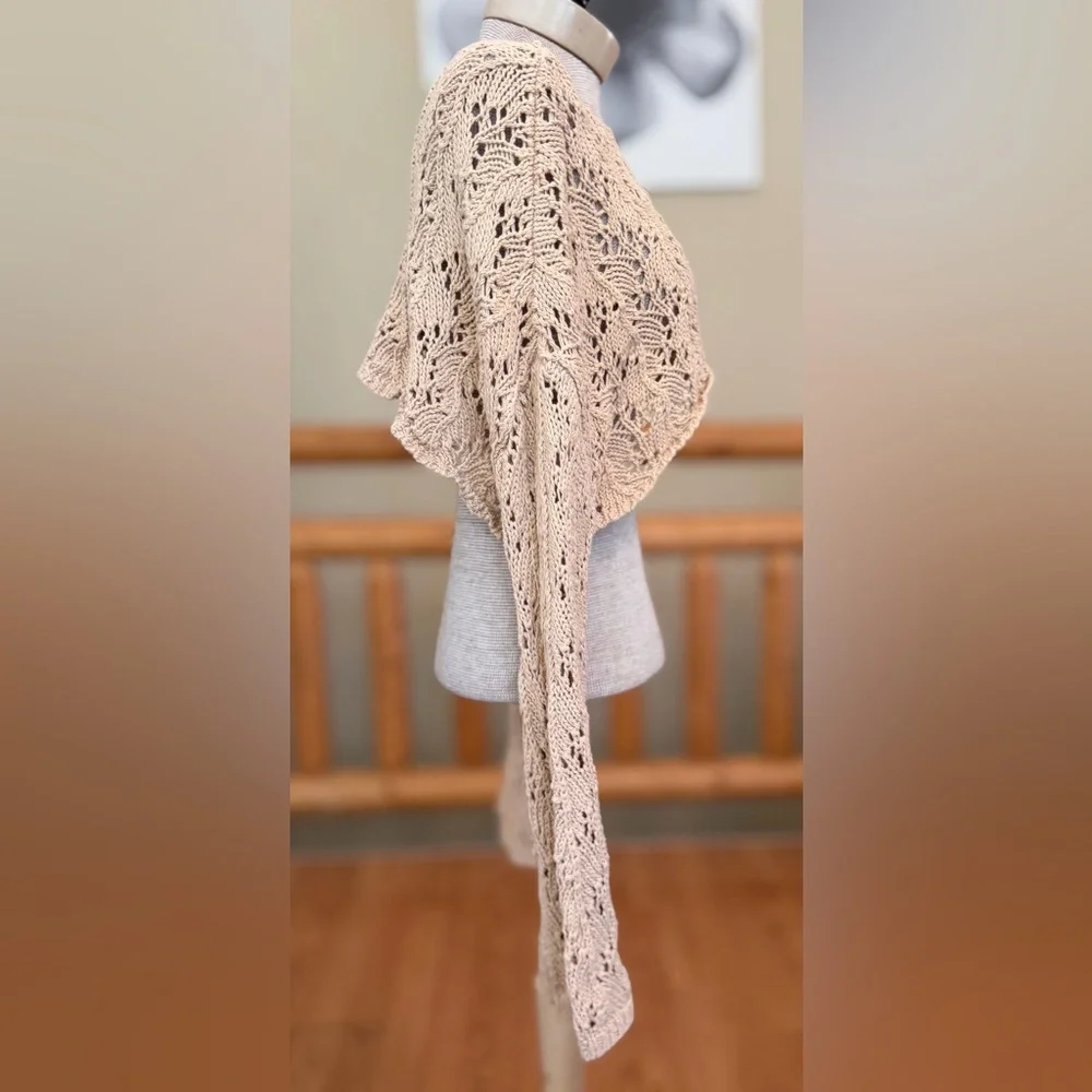 Altar’d State Cropped Open Knit Sweater Beige Size Small
